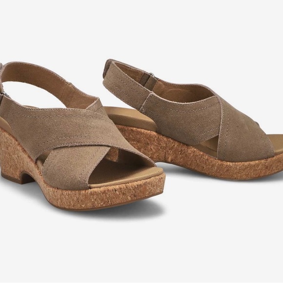 Soft Moc Wedges - Picture 2 of 6